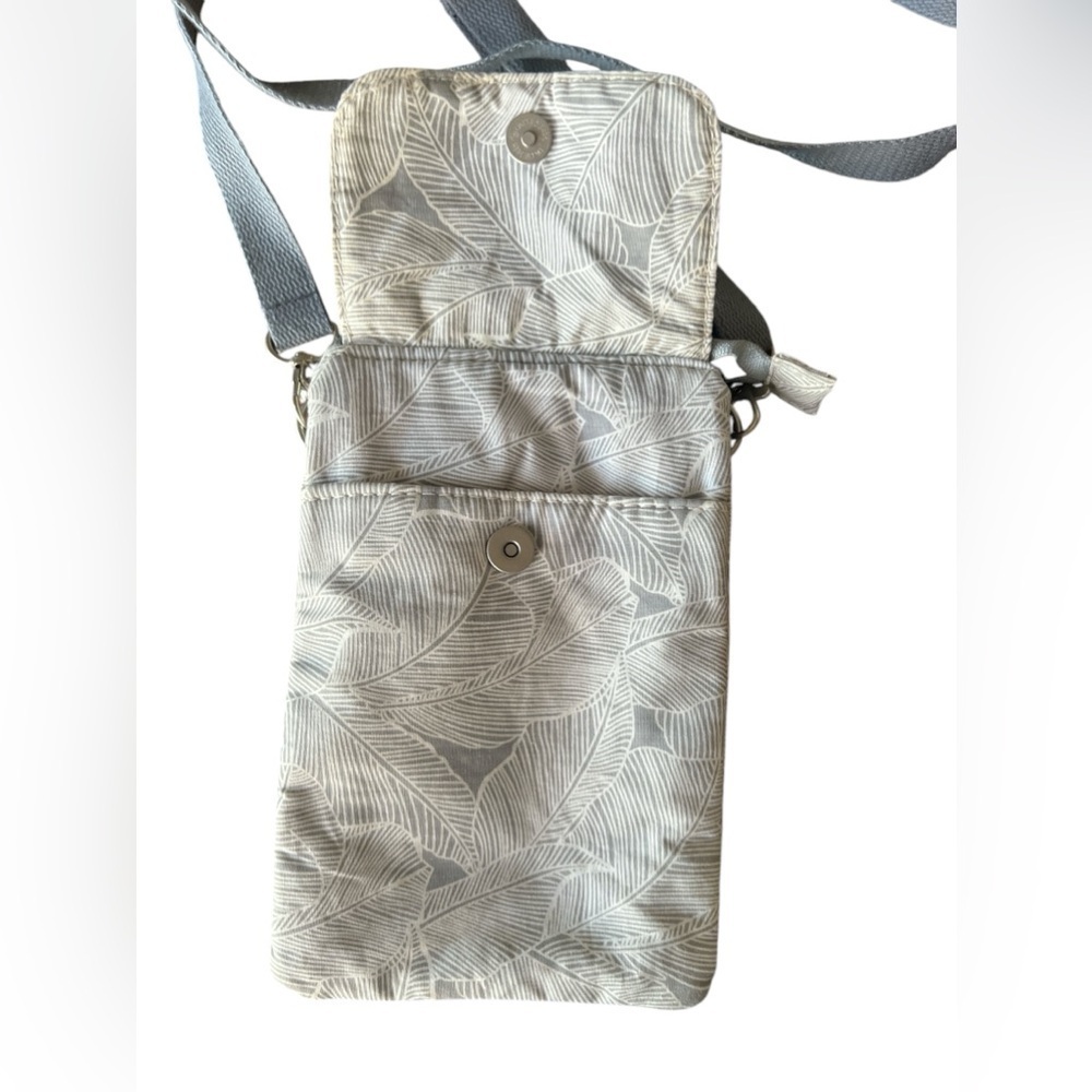 Handmade floral shoulder strap sling purse - Picture 3 of 4
